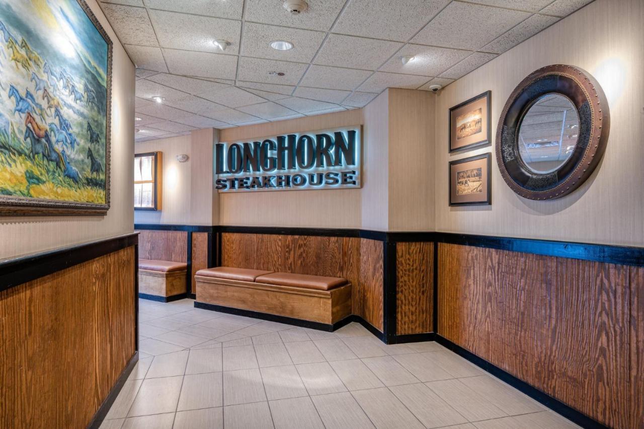 Holiday Inn - Terre Haute By Ihg Exterior foto