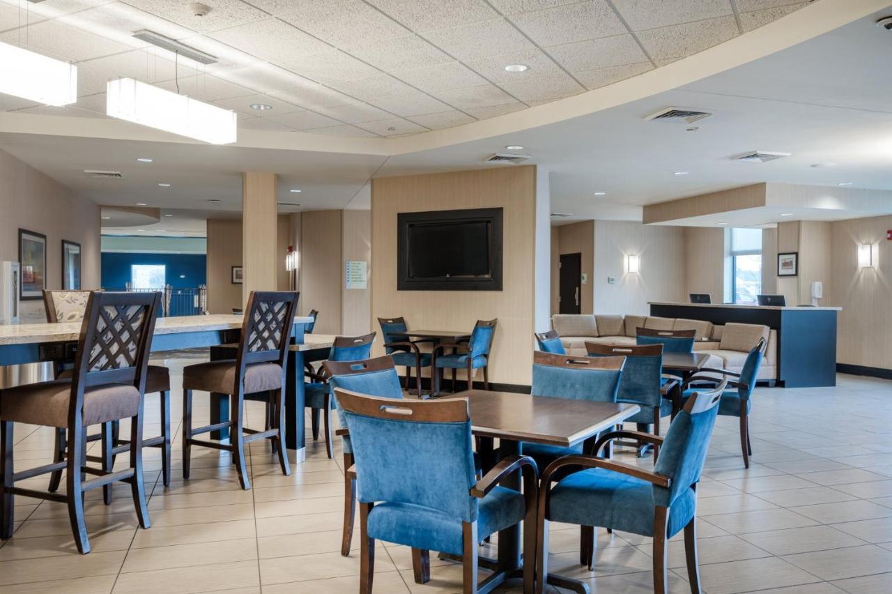 Holiday Inn - Terre Haute By Ihg Exterior foto